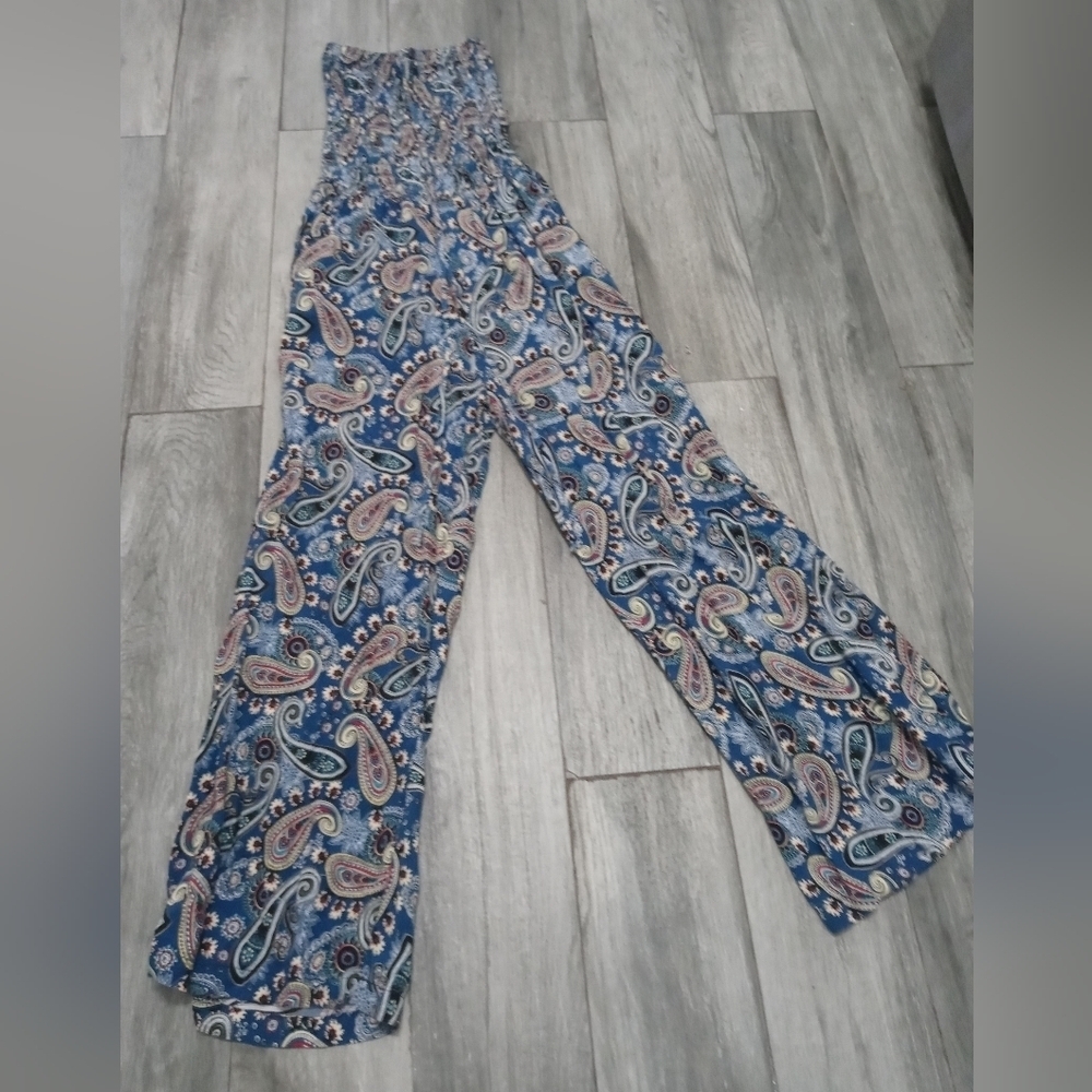Peachy Girl Paisley Sleeveless Smocked Jumpsuit W Pockets Ties at neck